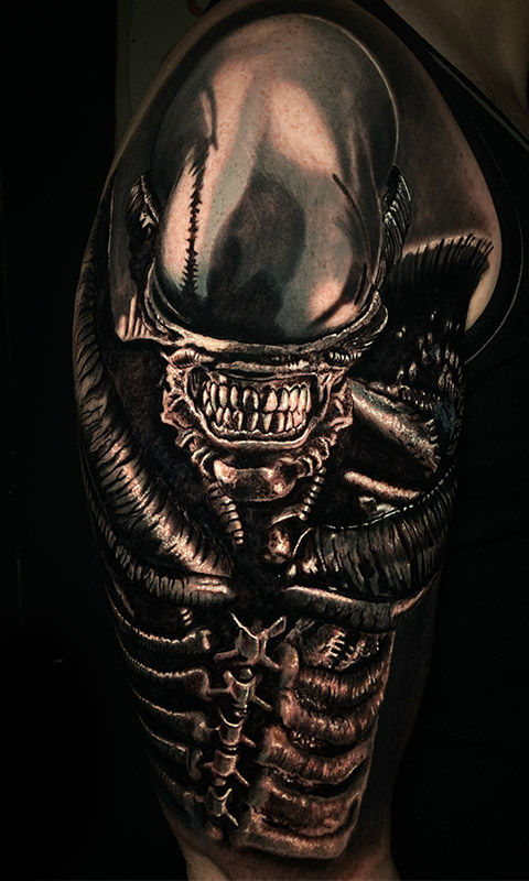 J.D. Lingo - Blasted out a rad #xenomorph tattoo on... | Facebook