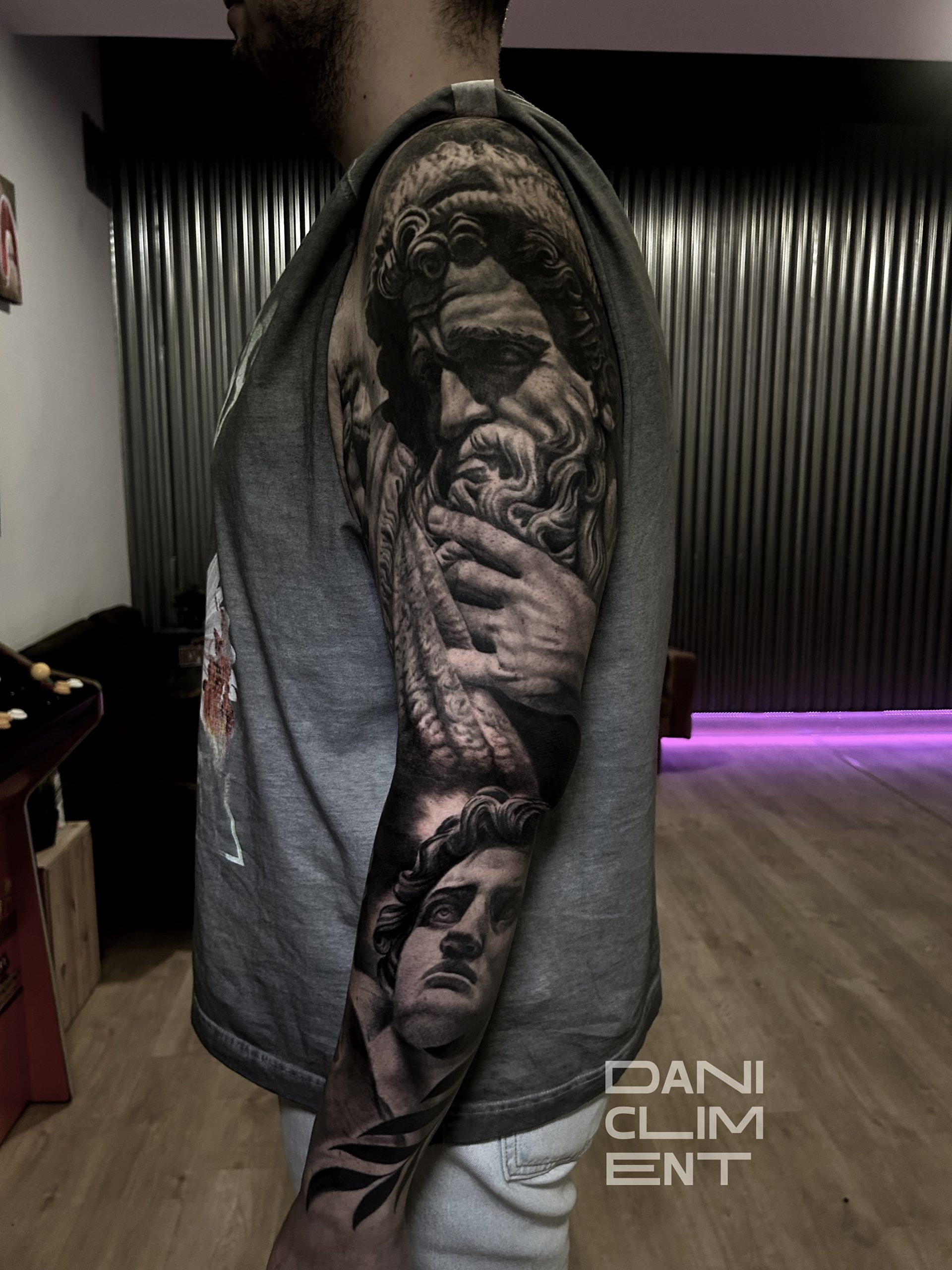 Brazo Escultura desde Rusia